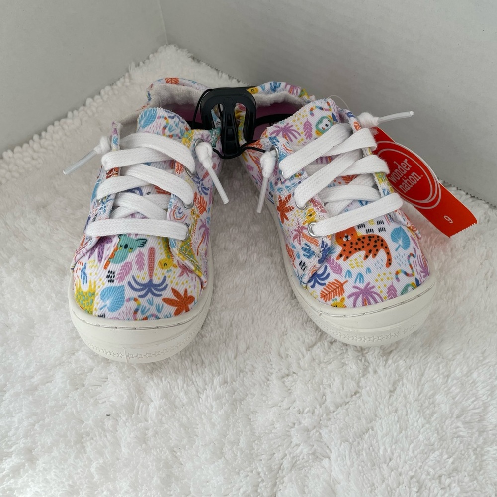 Stretchy Sneakers
